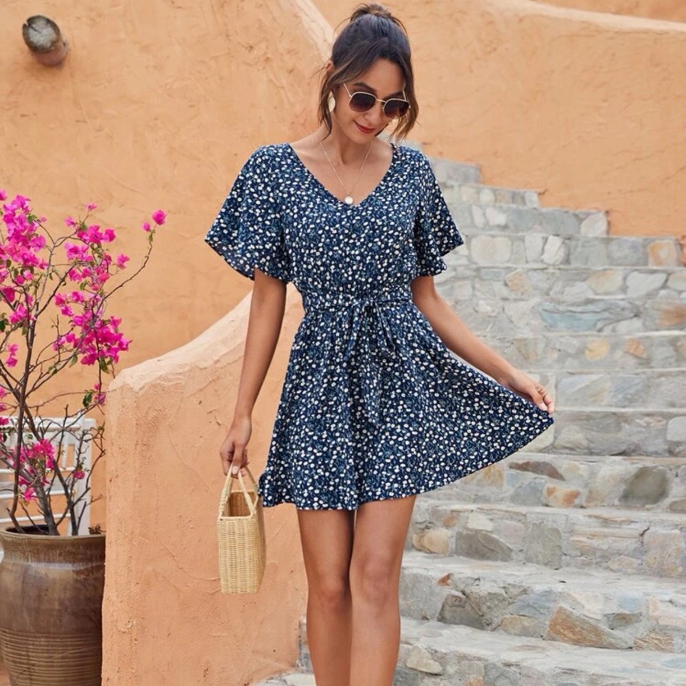 SHEIN | Floral flouncy sleeve dress